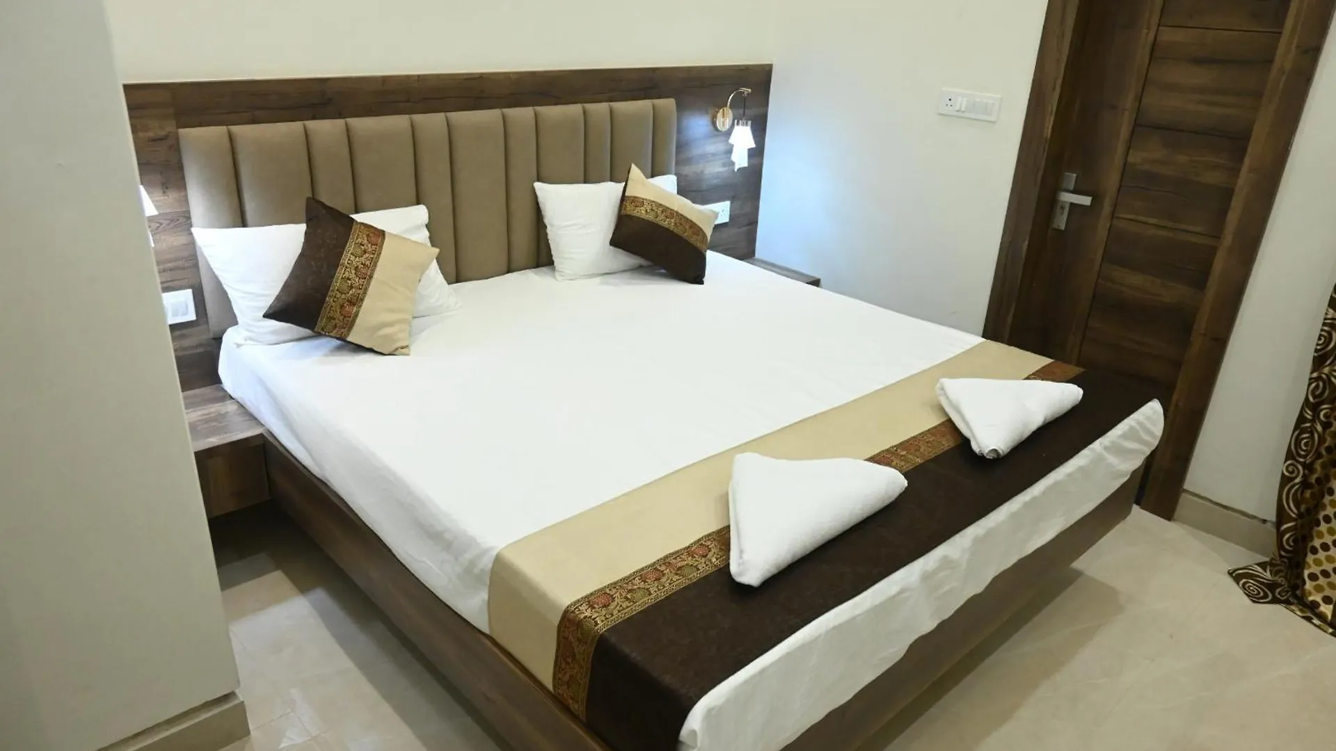 Manan Homestay Waranasi Hotel