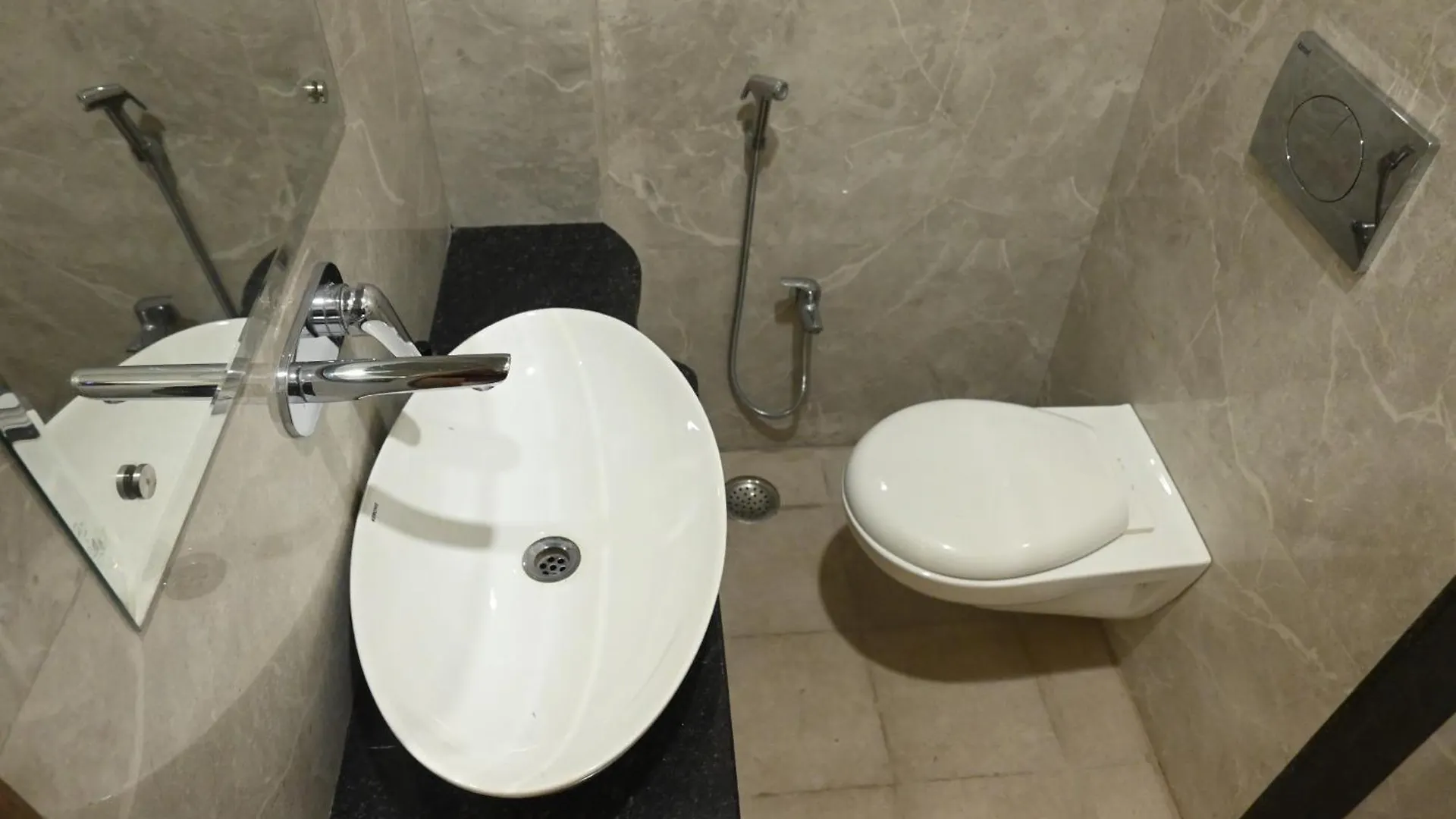 *** Hotel Manan Homestay Varanasi India