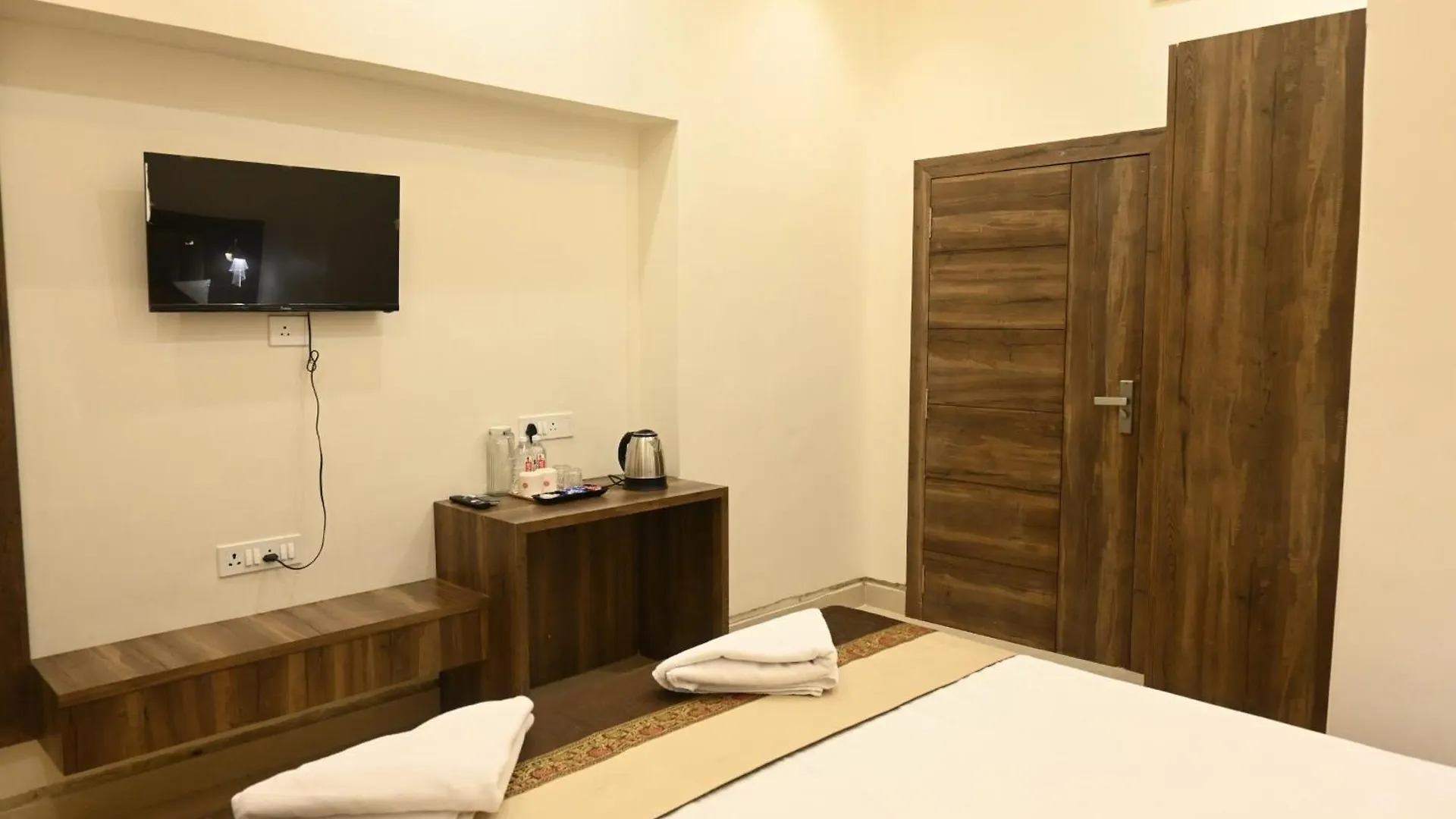 Hotel Manan Homestay Varanasi