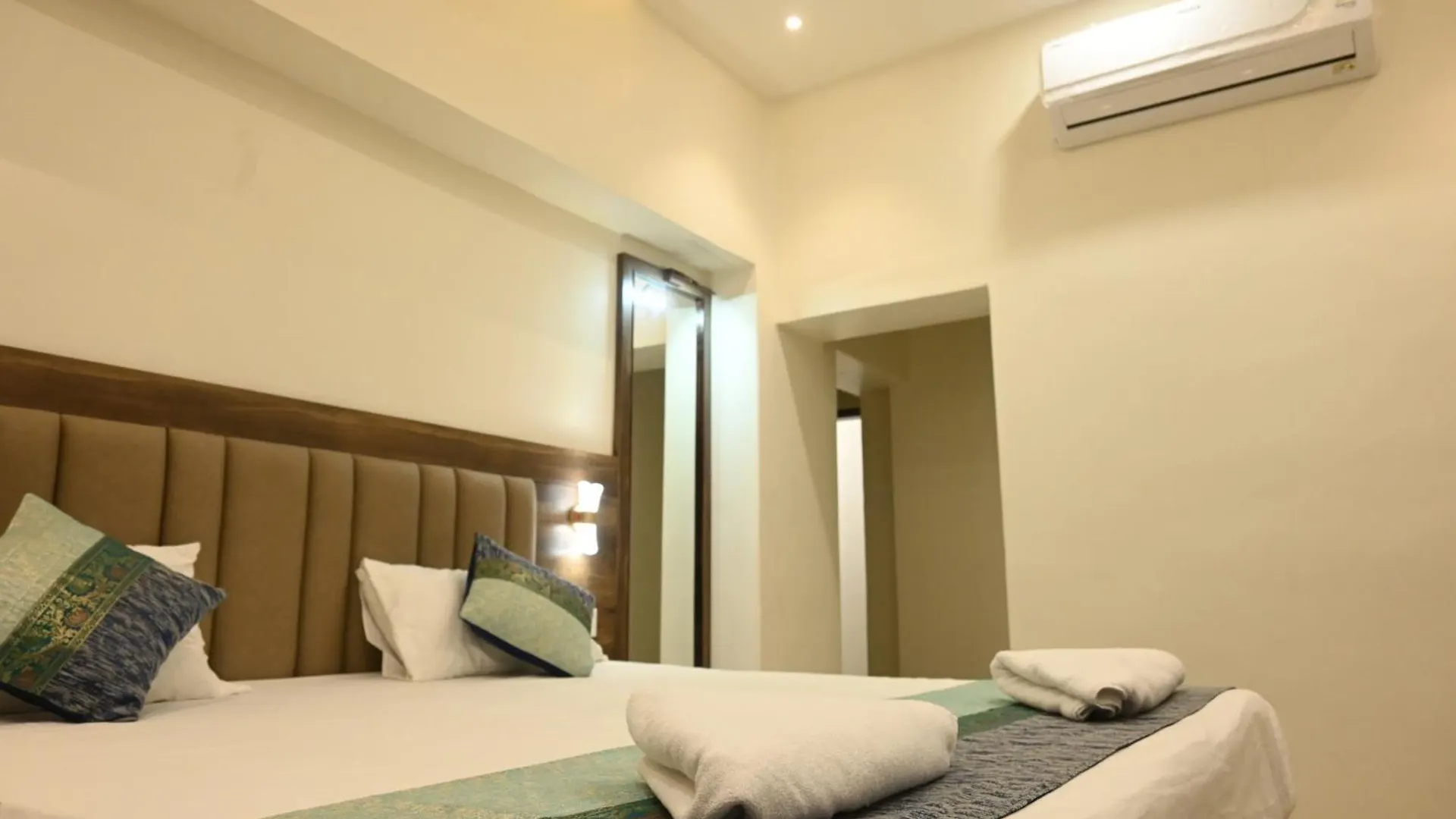 *** Hotel Manan Homestay Varanasi India